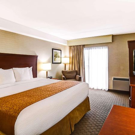 Quality Inn Kitchener Exteriör bild
