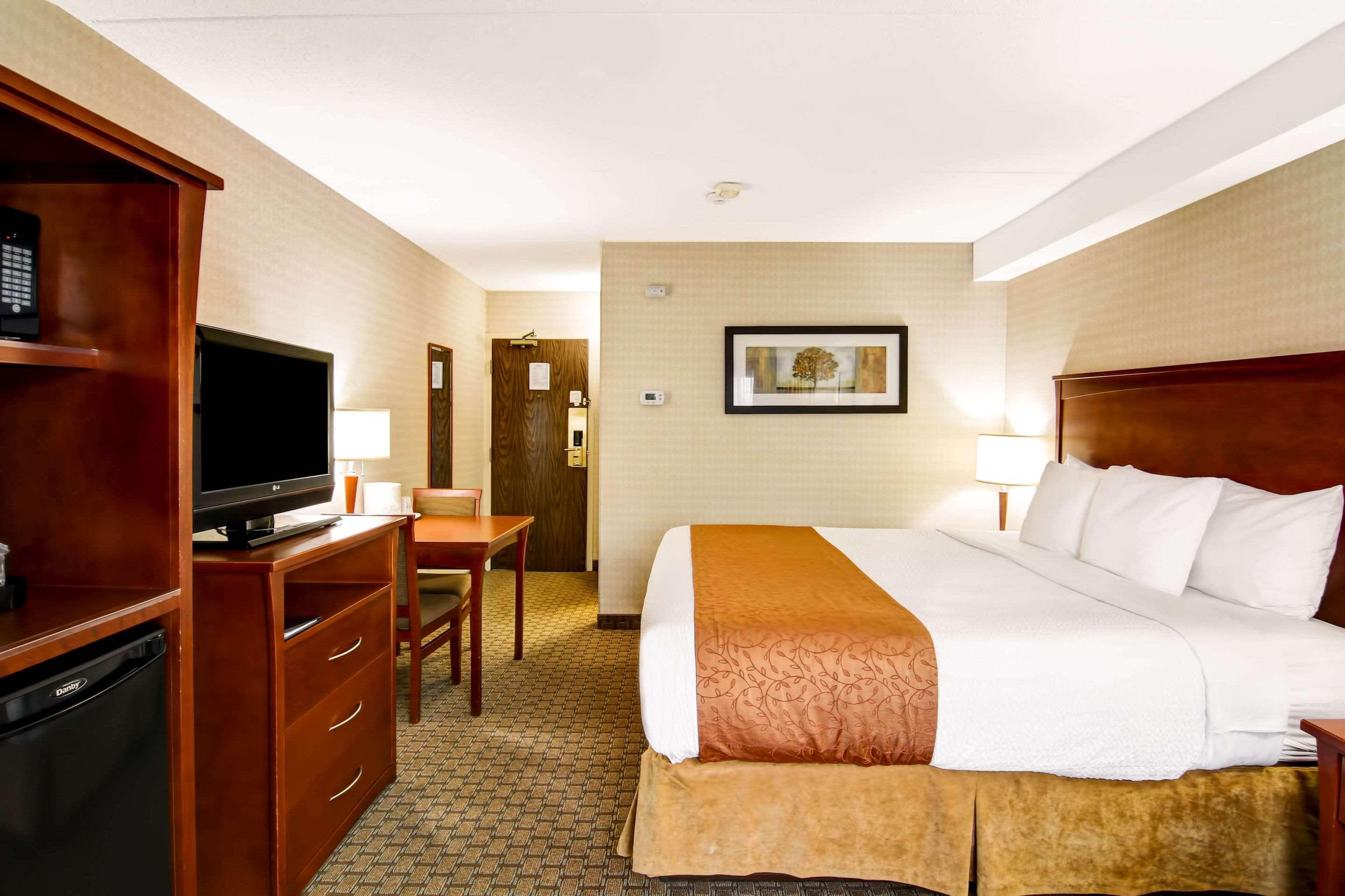 Quality Inn Kitchener Exteriör bild