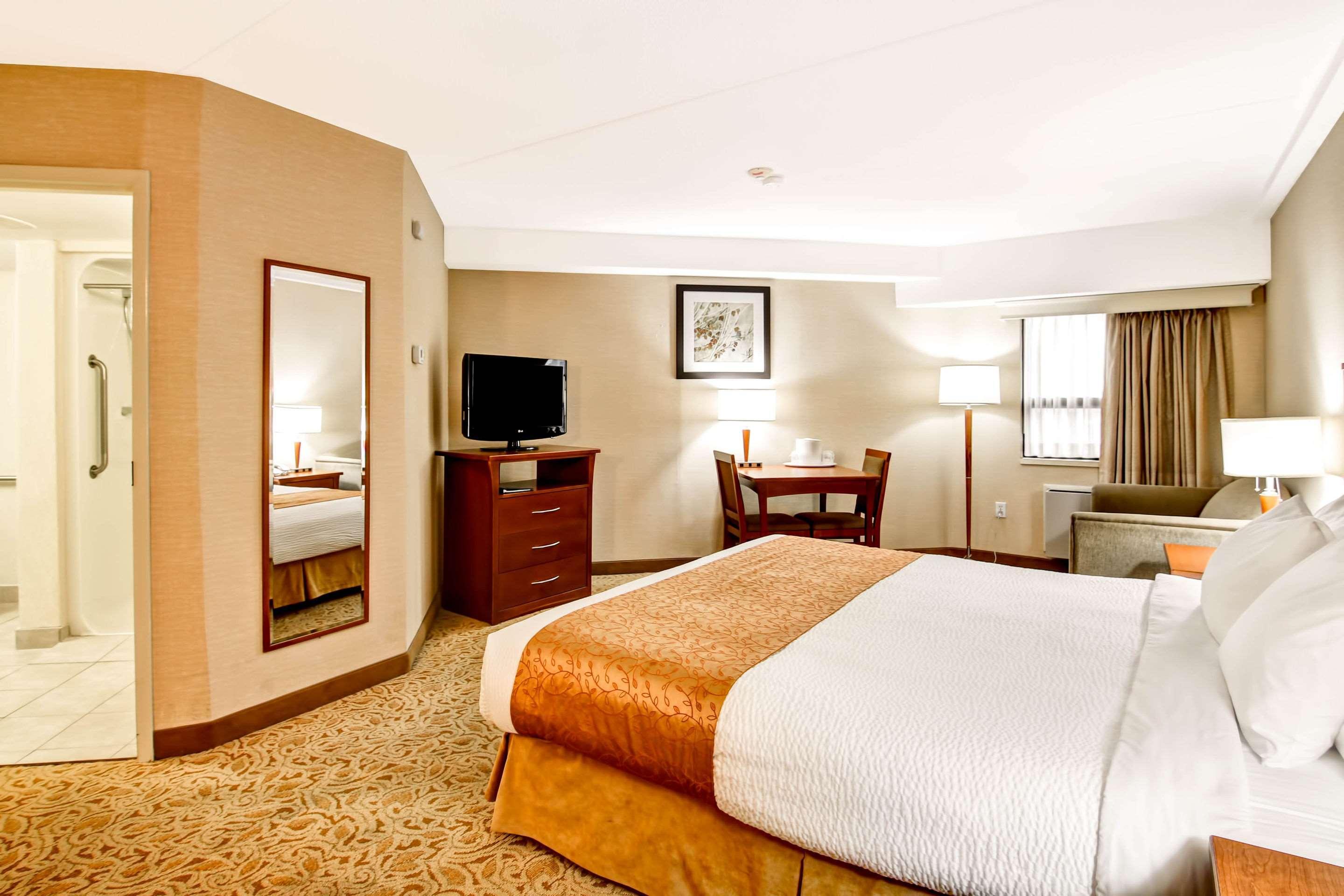 Quality Inn Kitchener Exteriör bild