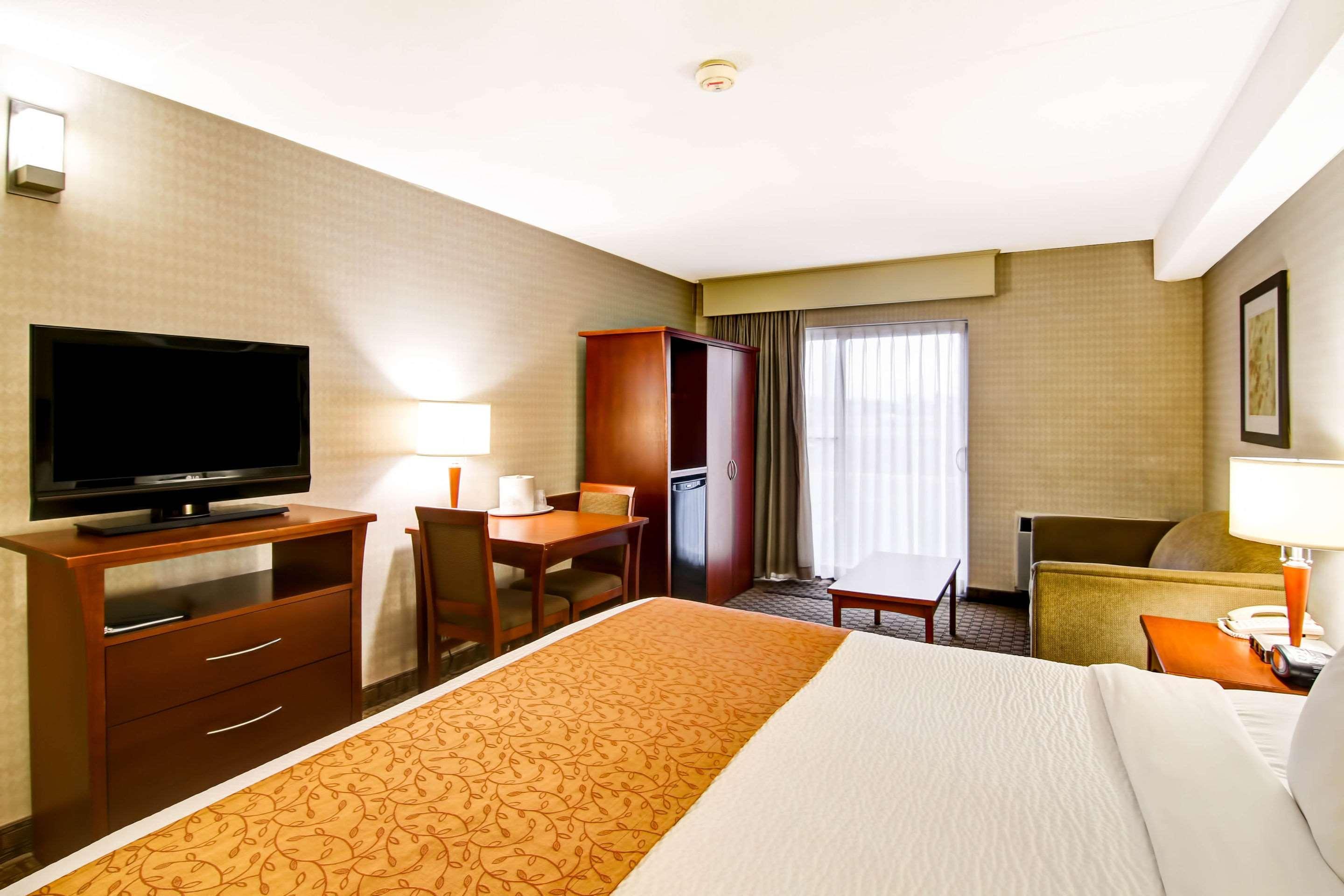 Quality Inn Kitchener Exteriör bild