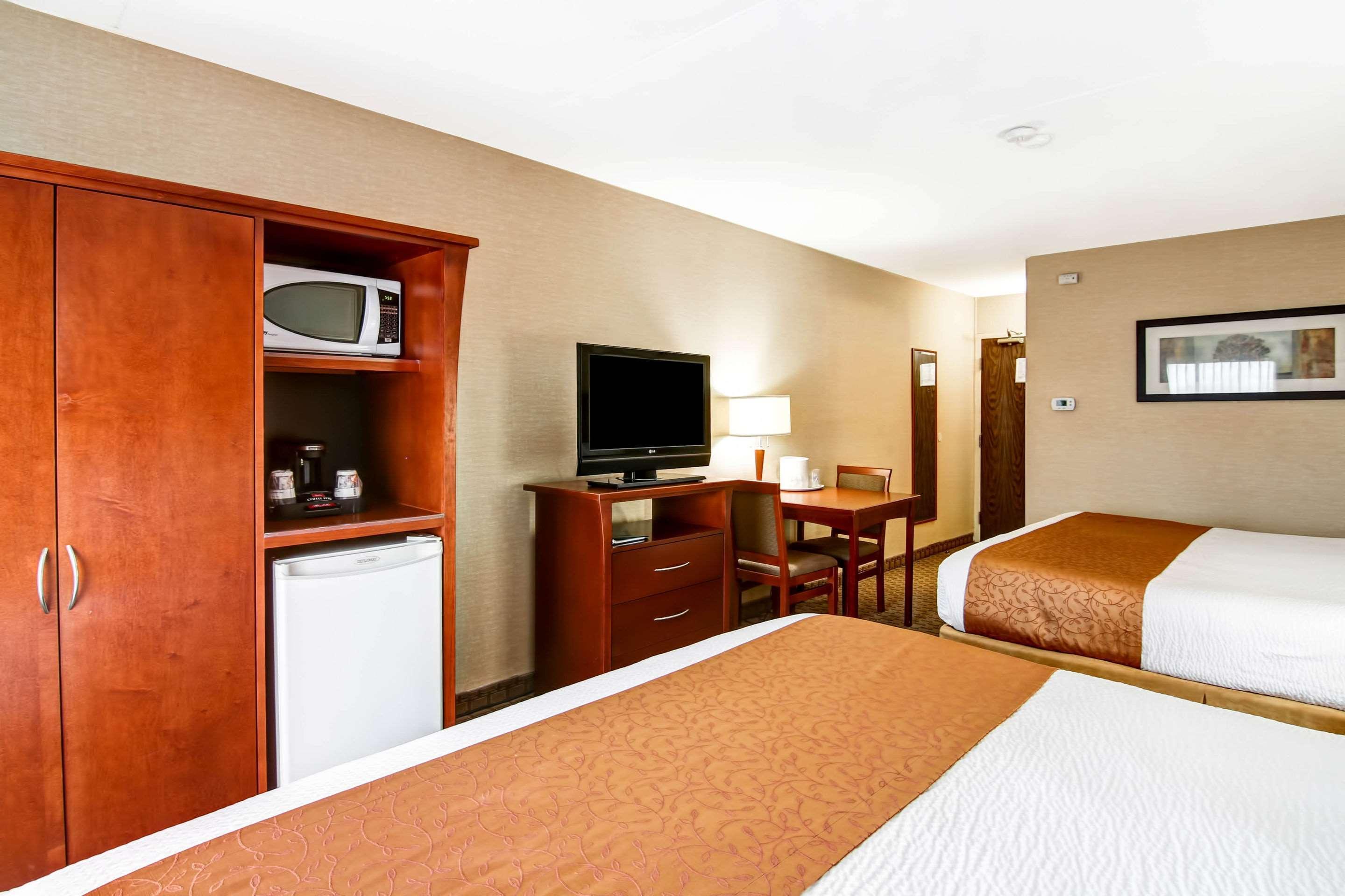Quality Inn Kitchener Exteriör bild